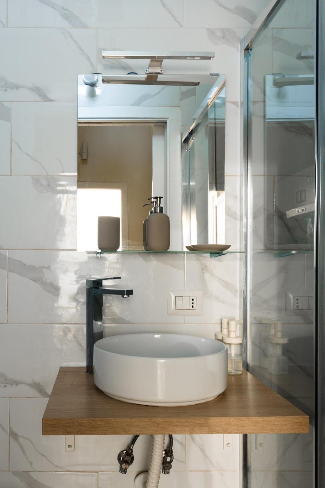 Cozy Historical Flat Napoli Apartment ภายนอก รูปภาพ