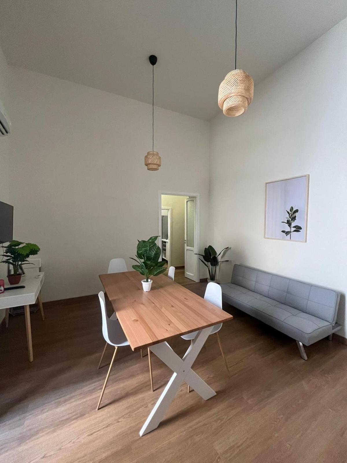 Cozy Historical Flat Napoli Apartment ภายนอก รูปภาพ